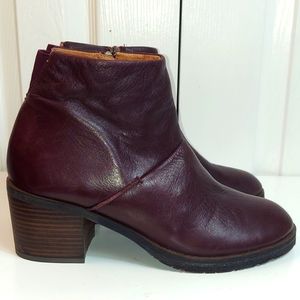 Gentle Souls Blane Burgundy Chunky Heel Booties Sz 9.5